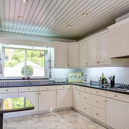 Sleeps 8 Pool Air Con T480176 Quinta do Lago