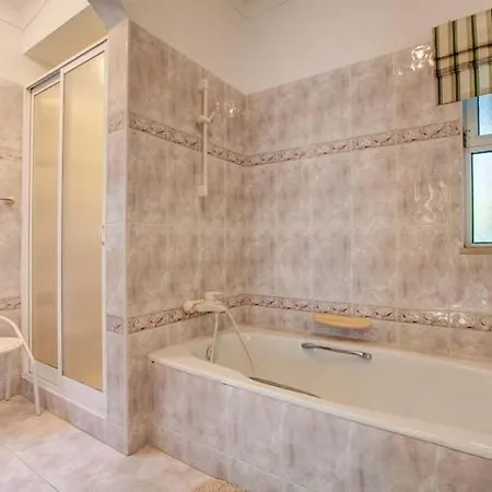 Sleeps 8 Pool Air Con T480176 Quinta do Lago
